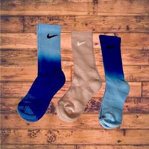 Nike Athletic Socks Pink and Ombré Blue 3 Pack